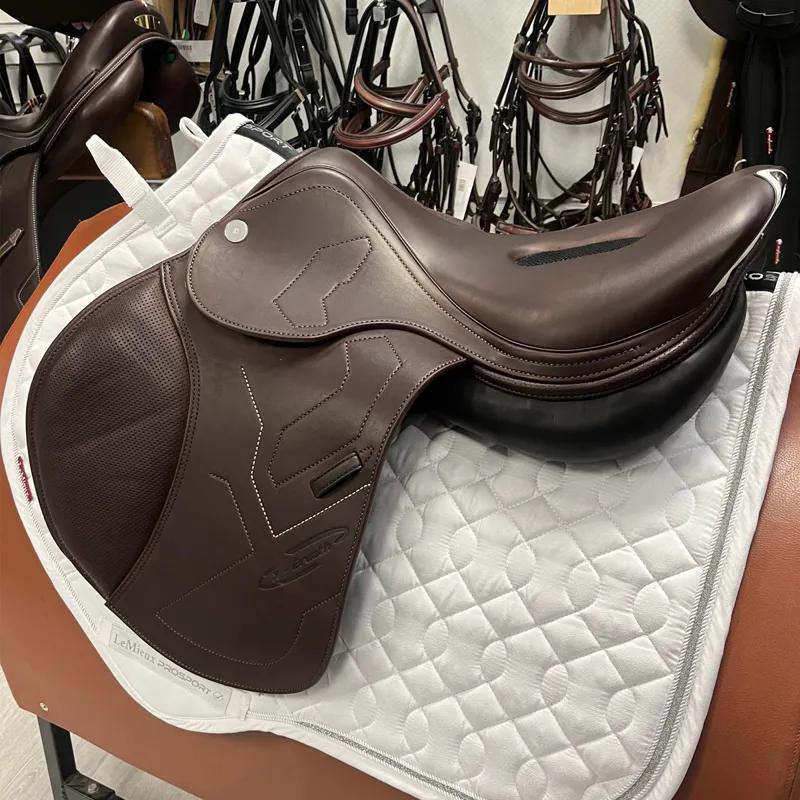 Prestige X-Breath Double Flap Jump Saddle - Tabacco - 17 - 34